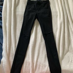 Size 3L Hollister black skinny jeans